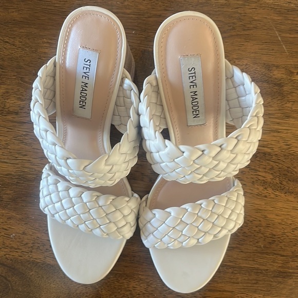 Steve Madden Chunky woven texture sets. tall flared heel , open toe size 9m - Picture 5 of 10